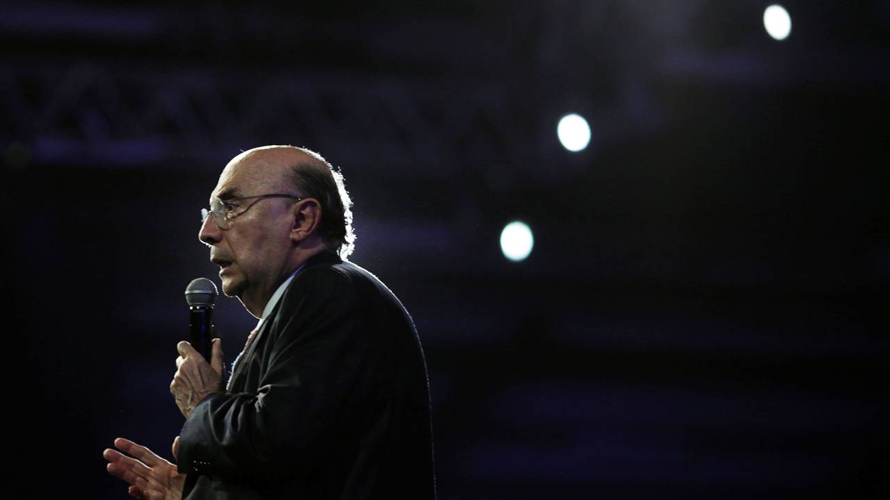 O ministro da Fazenda, Henrique Meirelles, discursa durante evento na Igreja Evangélica Sara Nossa Terra, em Brasília (DF) - 05/01/2018