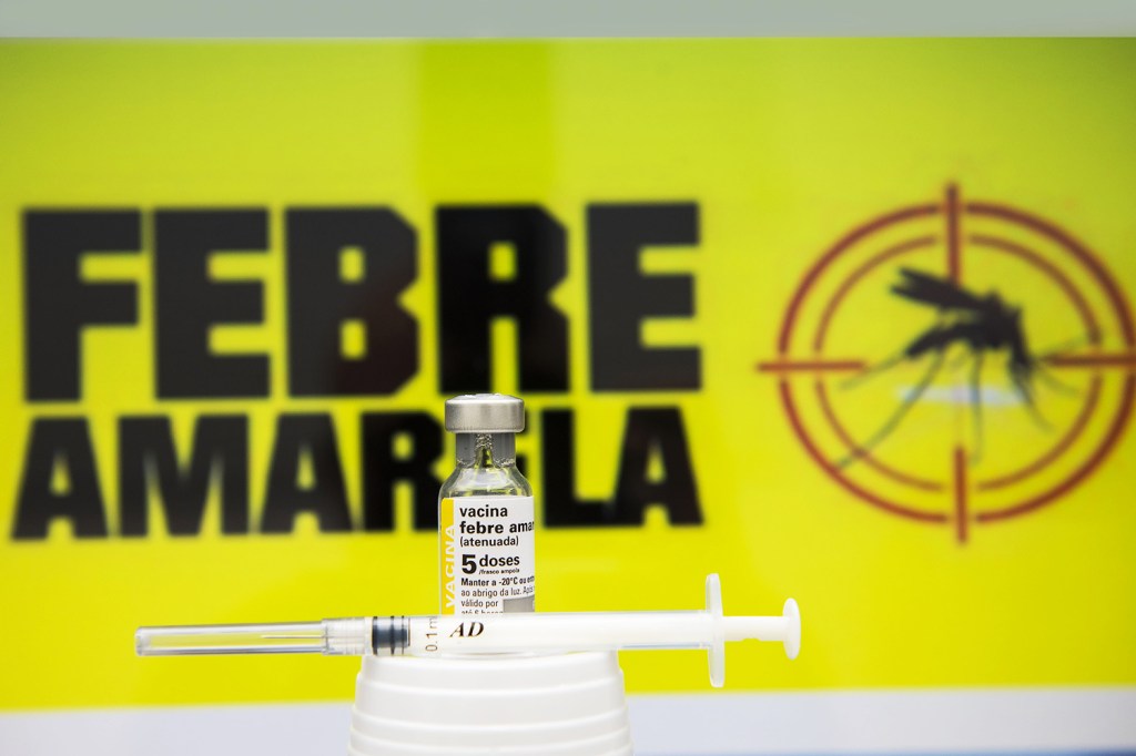 Vacinação contra a febre amarela realizada no CMS Clementino Fraga, zona Norte do Rio de Janeiro (RJ) - 26/01/2018