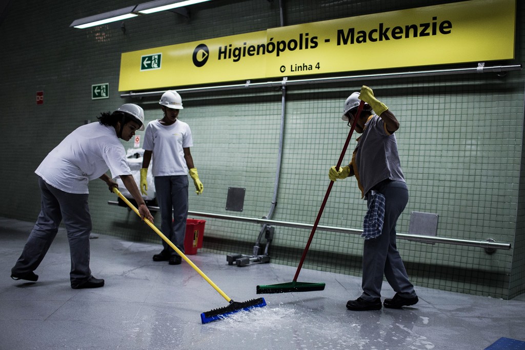 Obras na estação Higienópolis-Mackenzie, na Linha 4-Amarela do Metrô de São Paulo (SP) - 19/01/2018