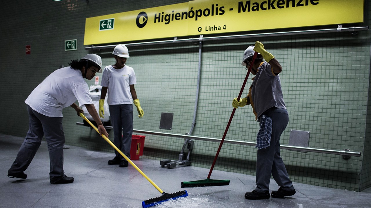Obras na estação Higienópolis-Mackenzie, na Linha 4-Amarela do Metrô de São Paulo (SP) - 19/01/2018