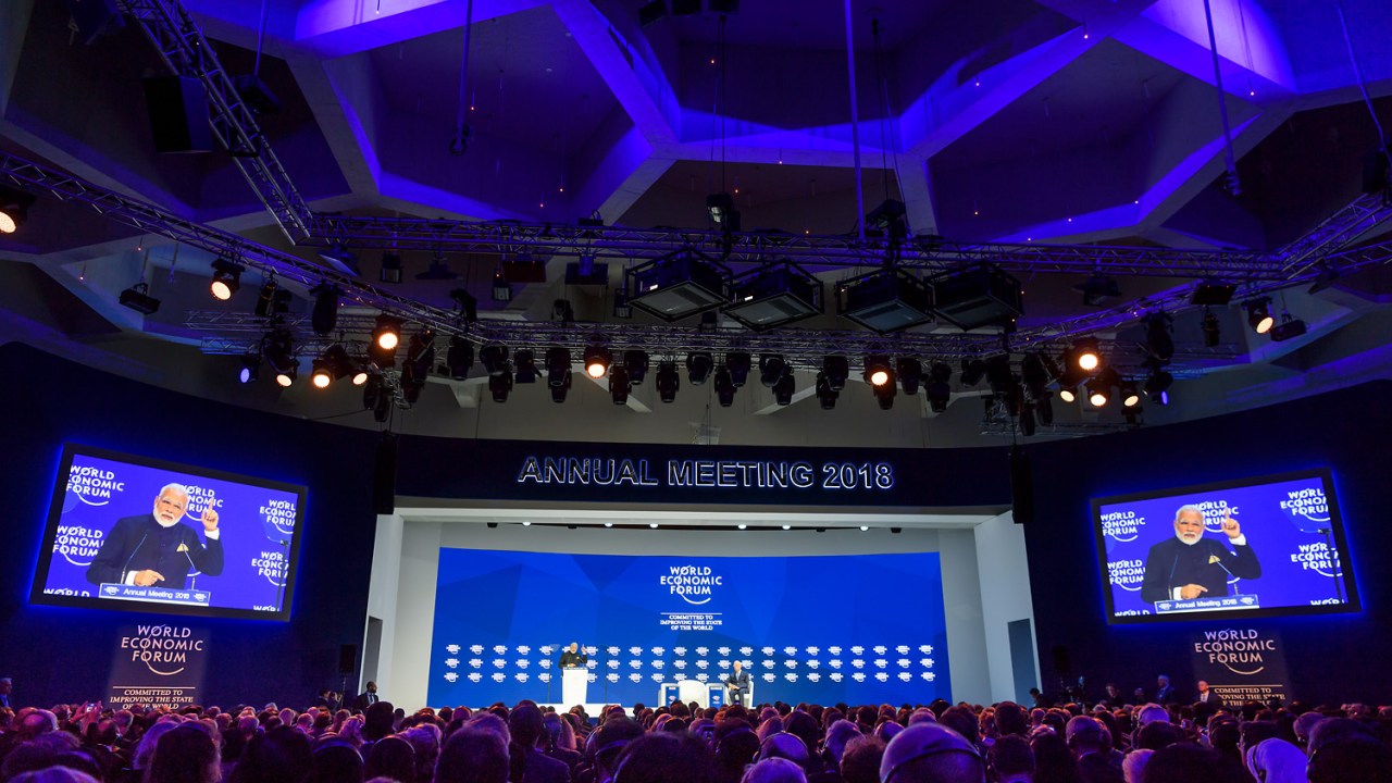 O premiê indiano Narendra Modi discursa no primeiro dia do Fórum de Davos