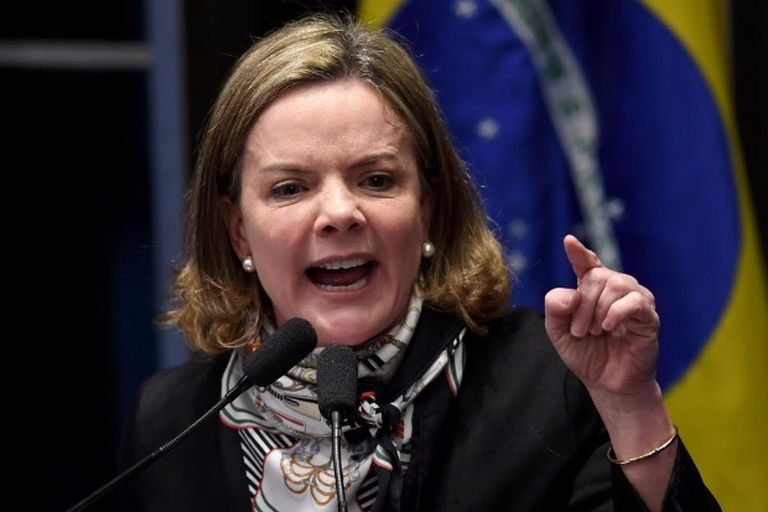 Gleisi Hoffmann, presidente do PT, gravou vídeo para Al Jazeera