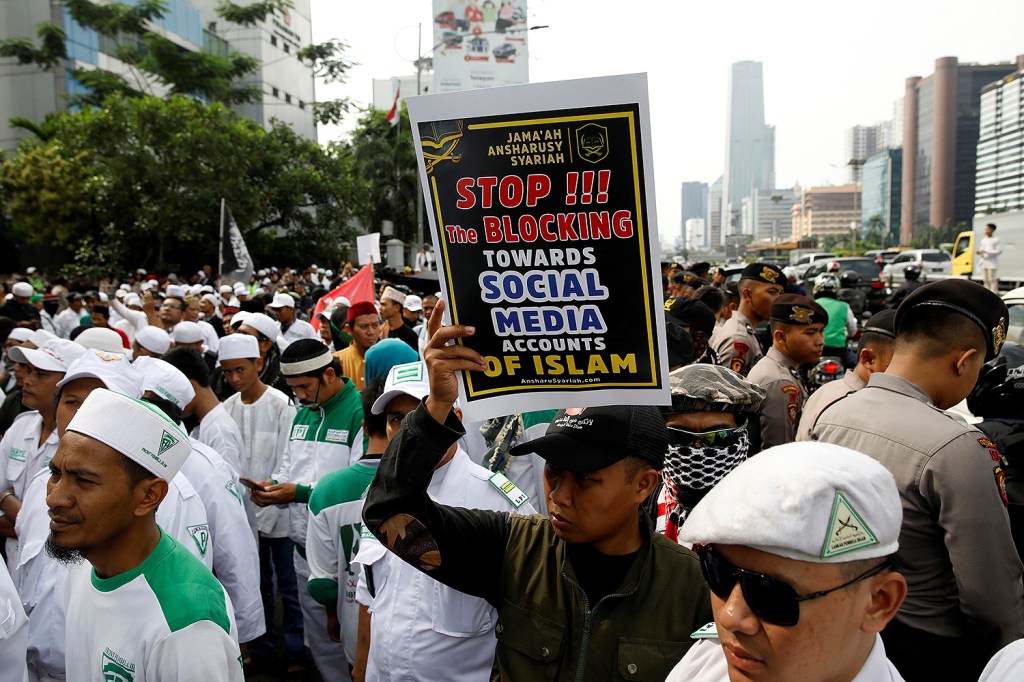 Protestos em Jacarta, na capital da Indonésia - 12/01/2018