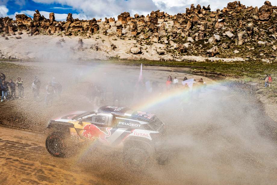 O piloto Carlos Sainz durante o estágio 6 do rally Dakar 2018, entre Arequipa e La Paz, na Bolivia