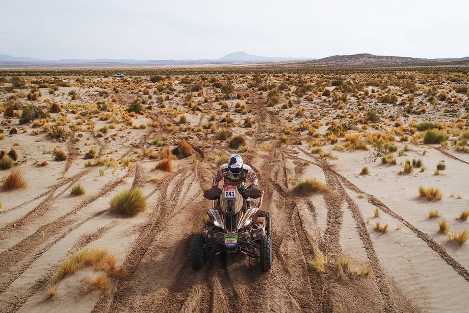 O piloto Ignacio Casale realiza percurso em quadriciclo durante o estágio 8 do Rally Dakar 2018, entre Uyuni e Tupiza, na Bolívia