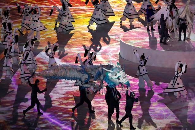 Artistas realizam performance durante a abertura dos Jogos Olímpicos de Inverno Pyeongchang, na Coreia do Sul - 09/02/2018
