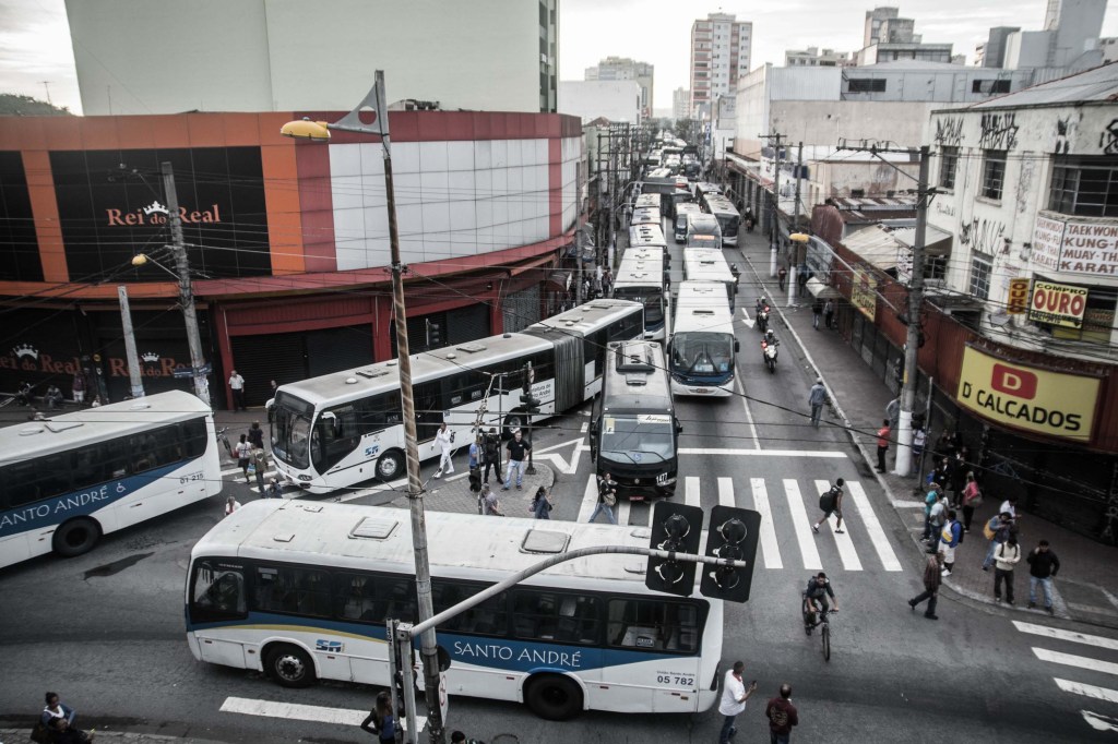 Motoristas de ônibus protestam contra a Reforma da Previdência
