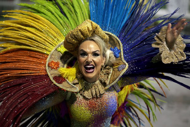 Tom maior fecha o primeiro dia de desfiles do Carnaval de São Paulo, com homenagem à Imperatriz Leopoldina e à escola de samba carioca Imperatriz Leopoldinense