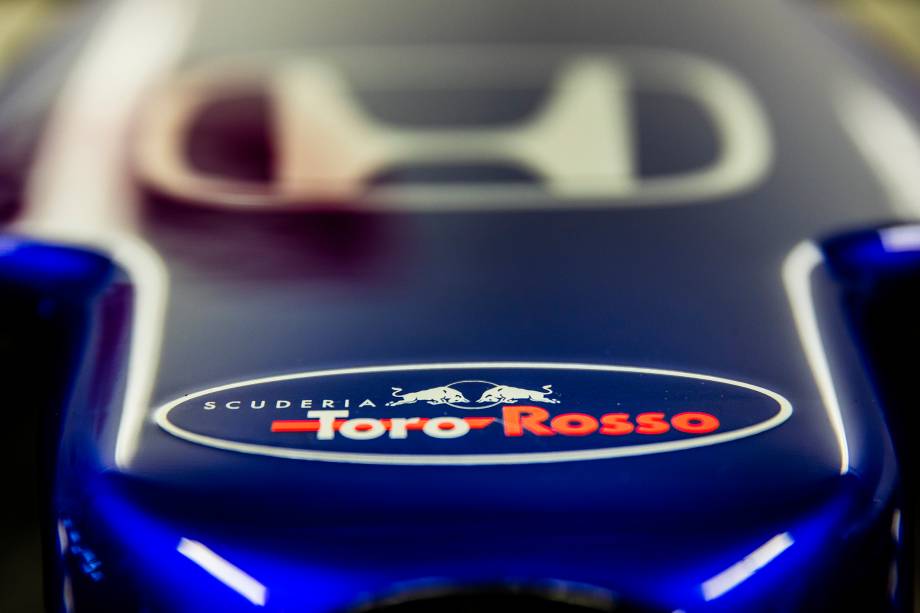 Toro Rosso apresenta novo carro para Fórmula 1 2018