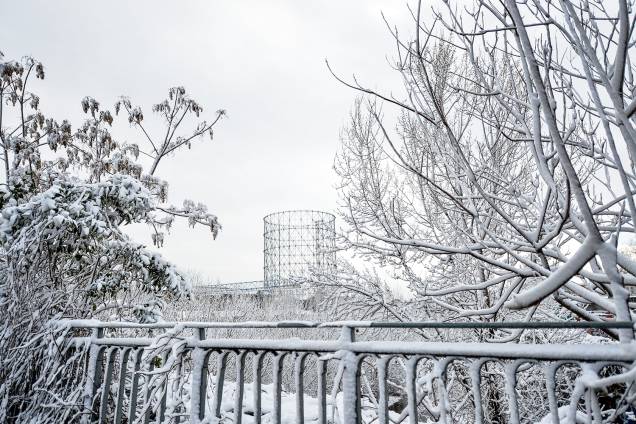 Onda de frio atinge Roma, capital da Itália. Na foto, o Gasômetro, atração turística da região - 26/02/2018 Onda de frio atinge Roma, capital da Itália. Na foto, o Gasômetro, atração turística da região - 26/02/2018