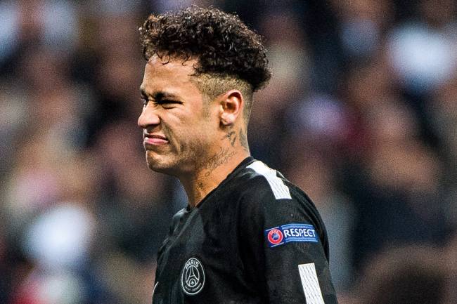 Neymar, do PSG, durante a partida contra o Real Madrid, pelas oitavas da Liga dos Campeões, em Madri