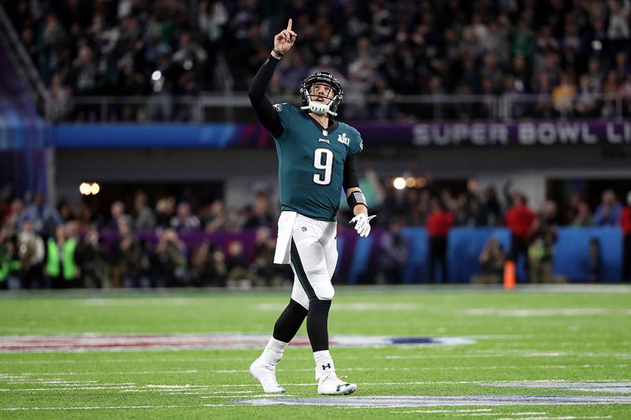 Nick Foles, do Philadelphia Eagles, comemora a marcação de um 'touchdown'