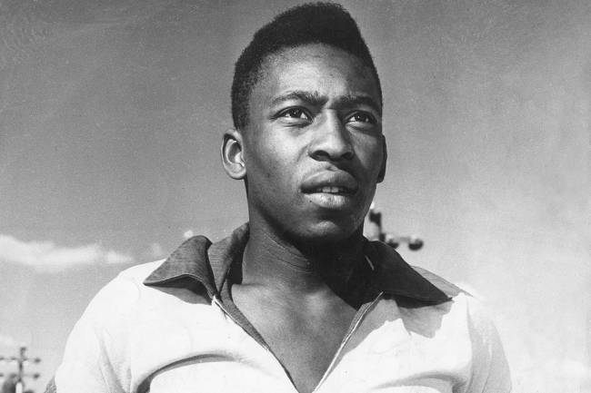 Pelé com camisa da seleção, em 1958