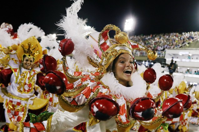 Revellers from Uniao da Ilha Samba school perform during the second night of the Carnival parade at the Sambadrome in Rio de Janeiro, Brazil February 13, 2018. REUTERS/