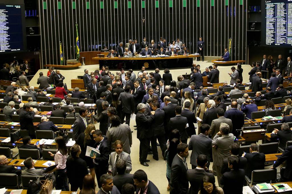 Na Câmara, infidelidade ao partido chega a até 73% das votações