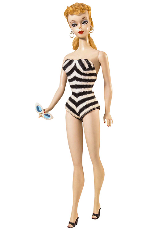 A PIONEIRA, 1959 - O lançamento da primeira Barbie foi um divisor de águas: até então, as bonecas tinham formas infantis