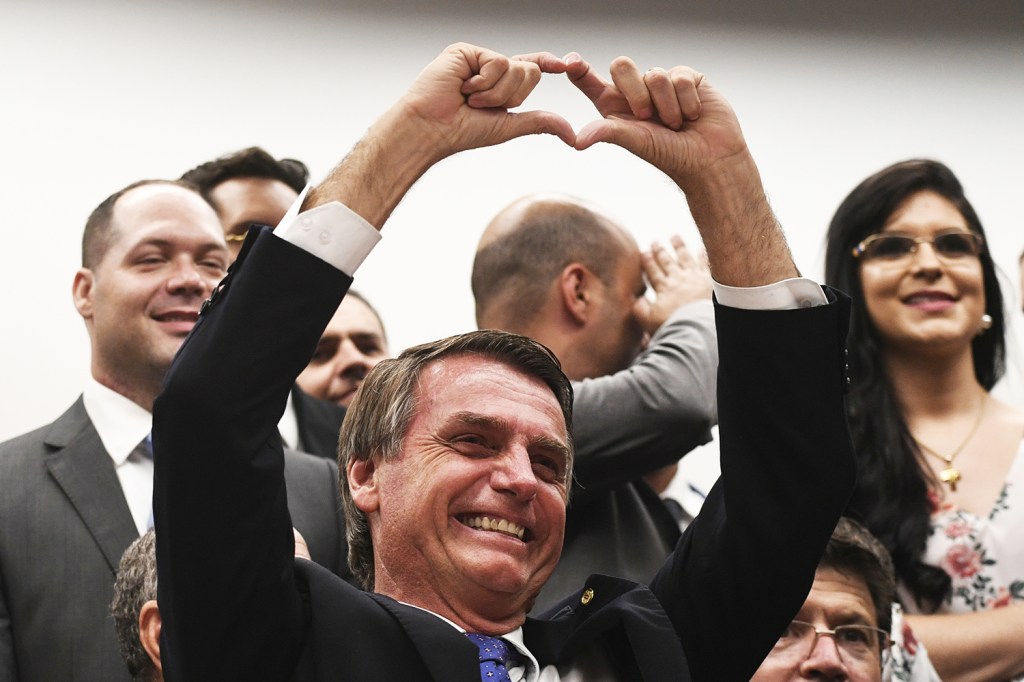 O pré-candidato à Presidência da República, deputado federal Jair Bolsonaro (RJ), durante ato de filiação ao PSL (Partido Social Liberal), na Câmara dos Deputados, em Brasília (DF) - 07/03/2018