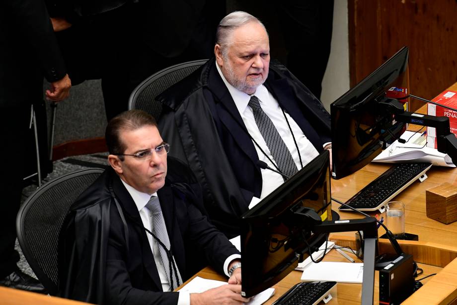 A Quinta Turma do Superior Tribunal de Justiça (STJ) começa a julgar pedido do ex-presidente Luiz Inácio Lula da Silva para evitar prisão após segunda instância - 06/03/2018