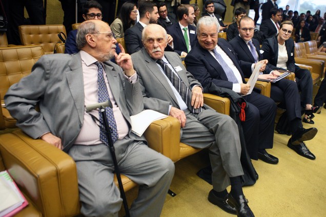 Advogados do ex-presidente Lula durante sessão do STF, que julga habeas corpus preventivo do petista - 22/03/2018