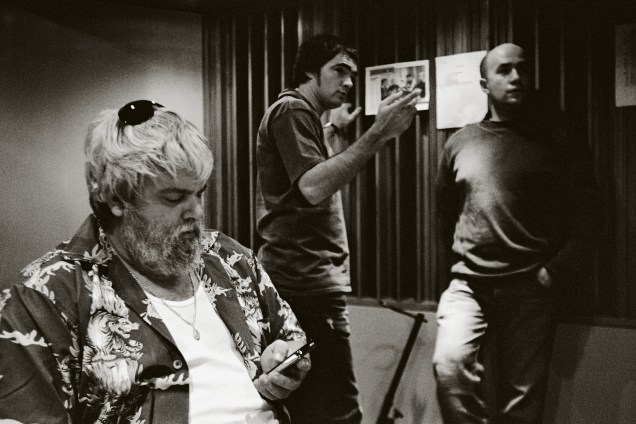 Carlos Eduardo Miranda, Samuel Rosa e Haroldo Ferreti, em gravação do clipe Uma Canção é Para Isso, da banda Skank, no Estúdio Máquina - 06/12/2006