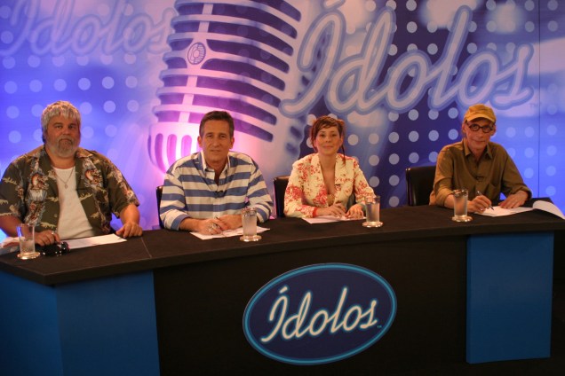 Carlos Eduardo Miranda, Thomas Roth, Cyz e Arnaldo Saccomani, jurados do programa "Ídolos", do SBT - 01/01/2006