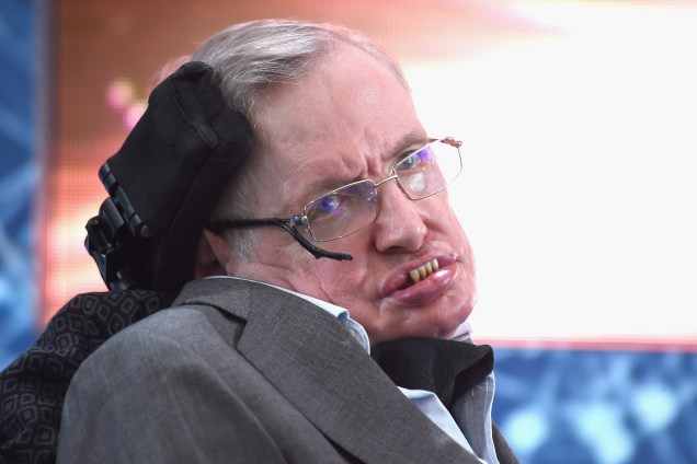 Stephen Hawking assiste à Iniciativa de Exploração do Novo Espaço "Breakthrough Starshot" realizada no One World Observatory, em Nova York - 12/04/2016