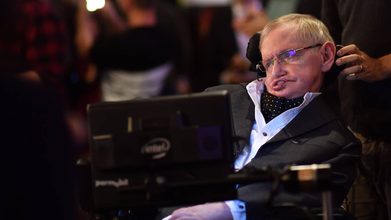 Stephen Hawking: a incrível coincidência sobre morte e nascimento | VEJA