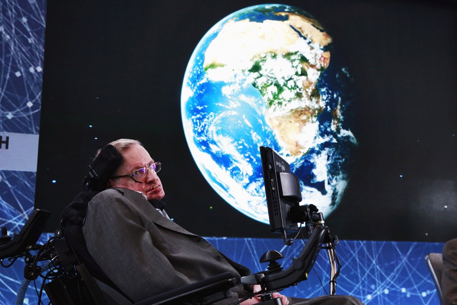 O físico britânico Stephen Hawking participa de evento em Nova York - 12/04/2016