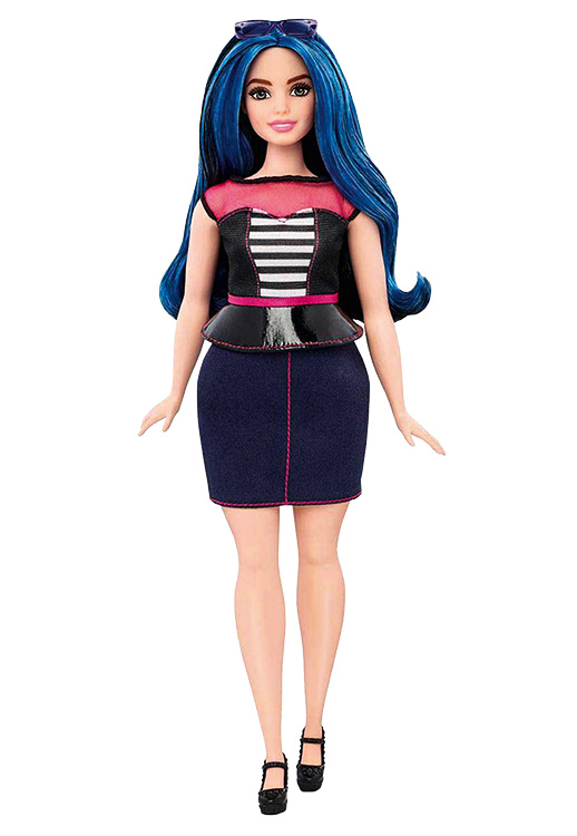 FASHIONISTA, 2016 - Os quadris da boneca se alargaram e seu guarda-roupa sofisticou-se, acompanhando as passarelas FASHIONISTA, 2016 - Os quadris da boneca se alargaram e seu guarda-roupa sofisticou-se, acompanhando as passarelas