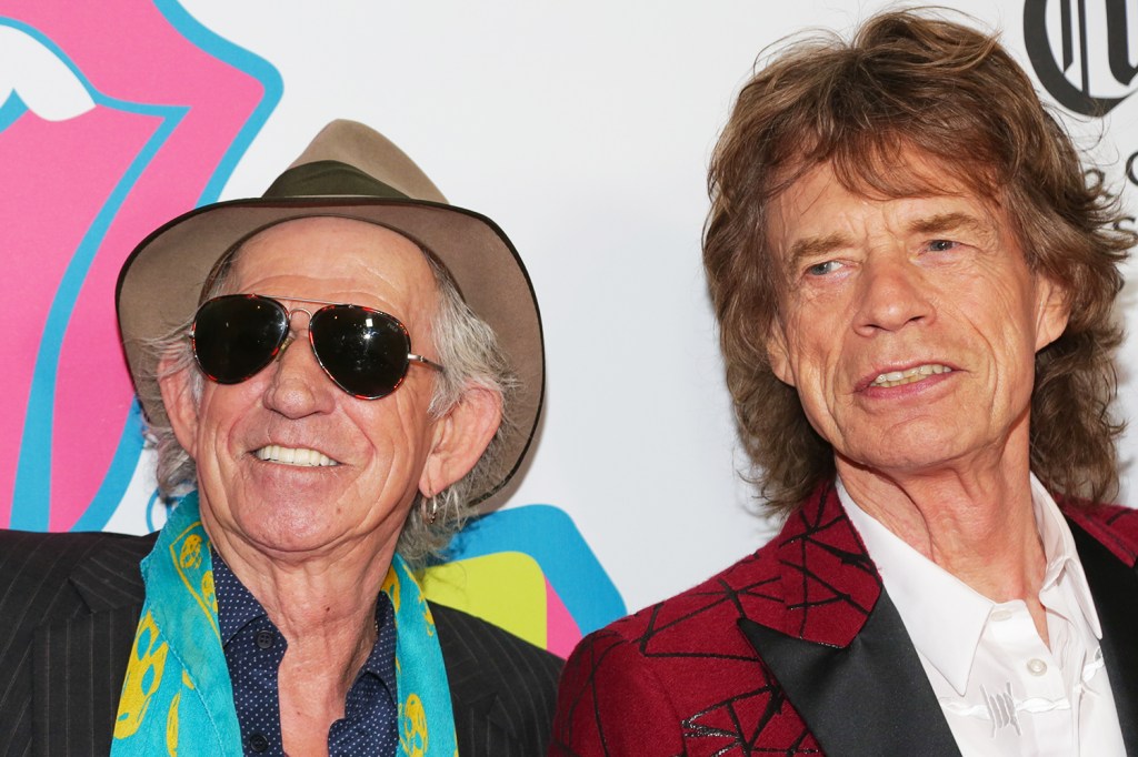 Keith Ricards e Mick Jagger posam para fotos no Industria Superstudio, em Nova York - 15/11/2016