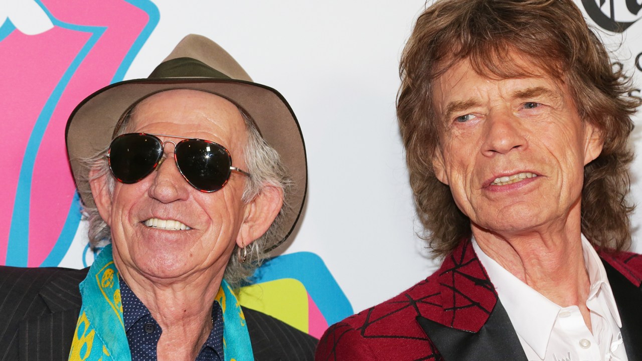 Keith Ricards e Mick Jagger posam para fotos no Industria Superstudio, em Nova York - 15/11/2016