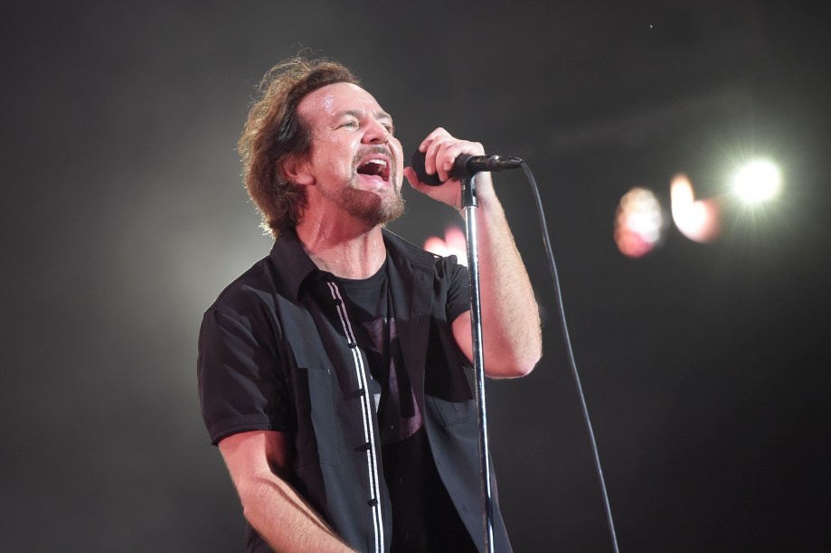 A banda Pearl Jam se apresenta durante o segundo dia do festival Lollapalooza, no Autódromo de Interlagos - 24/03/2018