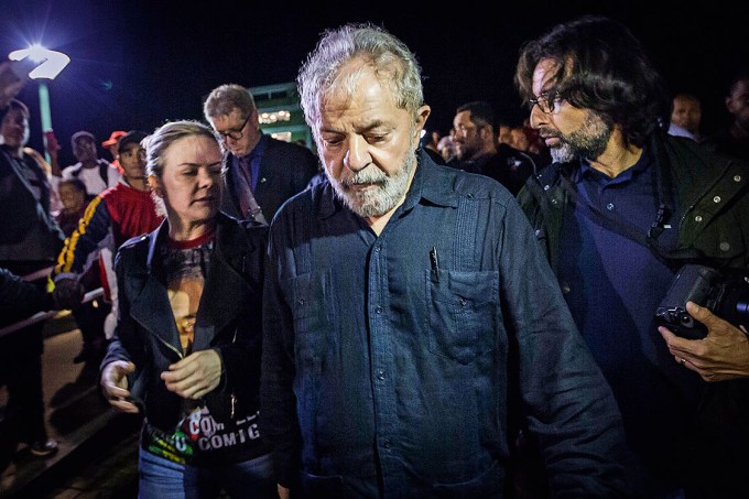 A prática – Lula: a concessão do habeas-corpus poderia adiar sua prisão em até nove anos