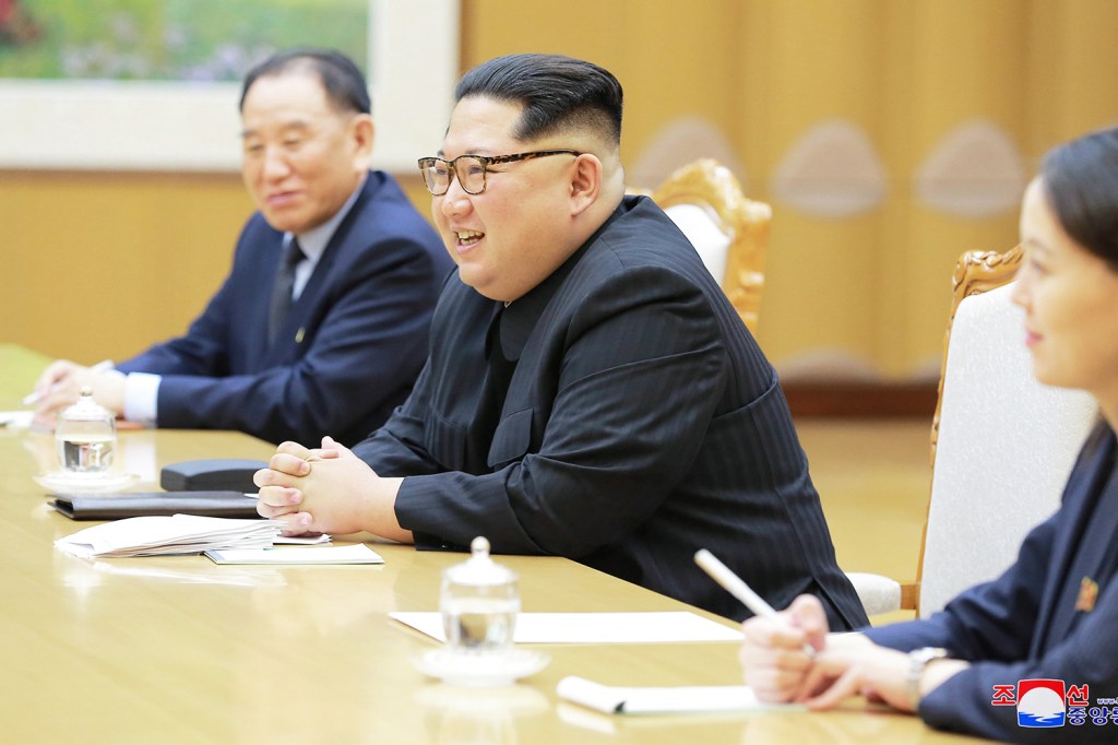 O líder norte-coreano Kim Jong-Un se reúne com delegação sul-coreana em Pyongyang - 06/03/2018