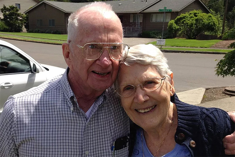 O casal americano que cometeu suicídio no mesmo dia