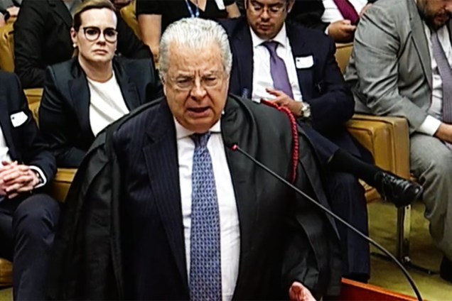 O advogado do ex-presidente Lula, José Roberto Batochio, durante sessão no STF que julga habeas corpus preventivo do petista - 22/03/2018