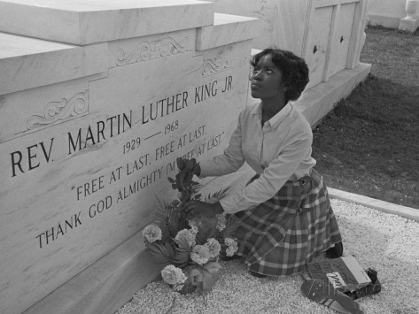 Lápide do tumulo do Rev. Martin Luther King Jr.