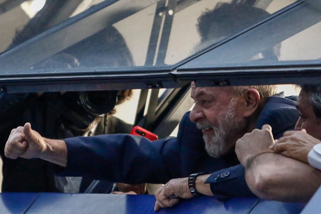 Lula vai se entregar para ser preso depois de missa para Marisa Letícia no Sindicato dos Metalúrgicos