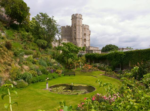 Jardim do Castelo de Windsor, residência da família real britânica Jardim do Castelo de Windsor, residência da família real britânica