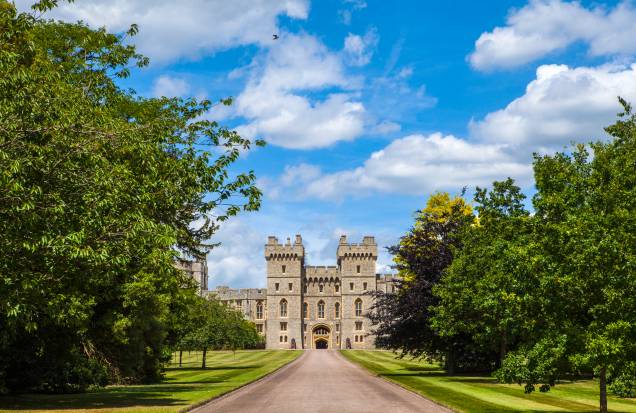 A Long Walk (ou Longa Caminhada, em tradução literal) marca a entrada do Castelo de Windsor