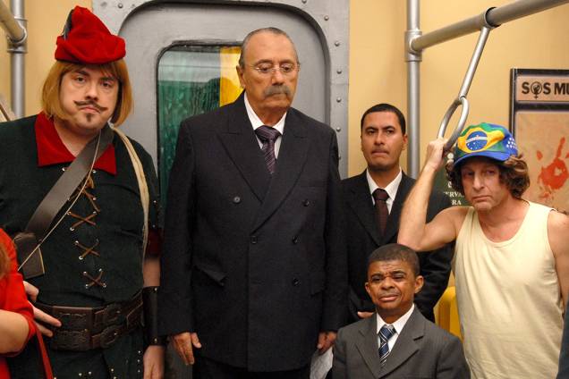Ator e comediante Agildo Ribeiro como o personagem Sir Ney no Metrô Zorra Brasil Ator e comediante Agildo Ribeiro como o personagem Sir Ney no Metrô Zorra Brasil