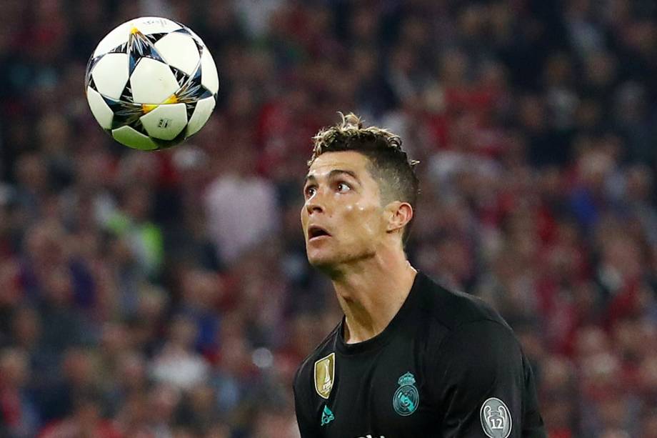 O jogador Cristiano Ronaldo, durante partida entre Bayern de Munique x Real Madrid, válida pelo jogo de ida das semifinais da Liga dos Campeões da Europa - 25/04/2018