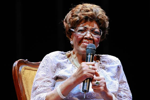 Dona Ivone Lara durante o prêmio da música brasileira em 2010 no Teatro Municipal do Rio de Janeiro Dona Ivone Lara durante o prêmio da música brasileira em 2010 no Teatro Municipal do Rio de Janeiro