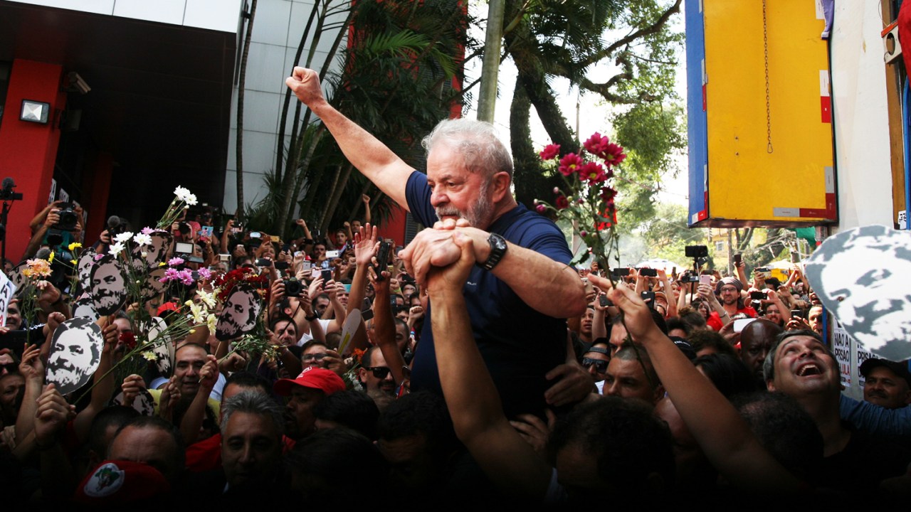 Lula após discurso antes de ser preso pela PF