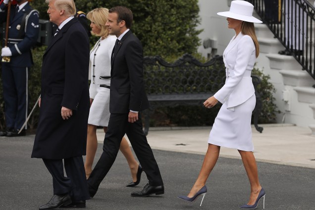 O presidente dos Estados Unidos, Donald Trump e a primeira-dama Melania Trump, recebem o presidente francês Emmanuel Macron e sua esposa Brigitte na Casa Branca em Washington - 24/04/2018