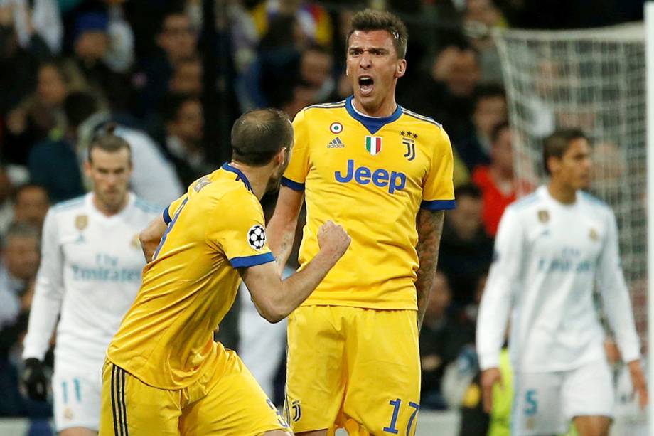 Mario Mandzukic, do Juventus, comemora após marcar contra o Real Madrid, pela Liga dos Campeões, em Madri