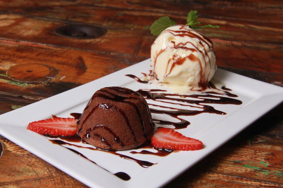 Petit gâteau de chocolate
