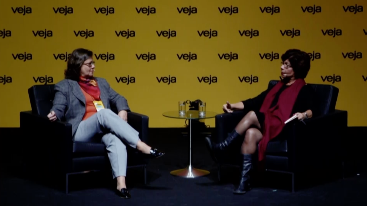 Angela Dannemann, CEO da Fundação Itaú Social, em entrevista à colunista de VEJA Dora Kramer no evento Amarelas Ao Vivo - Educação: saber é poder