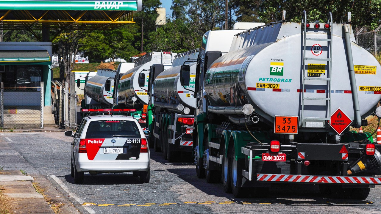 Greve dos caminhoneiros: falta de gasolina e diesel, quando vai acabar a greve e crise de abastecimento