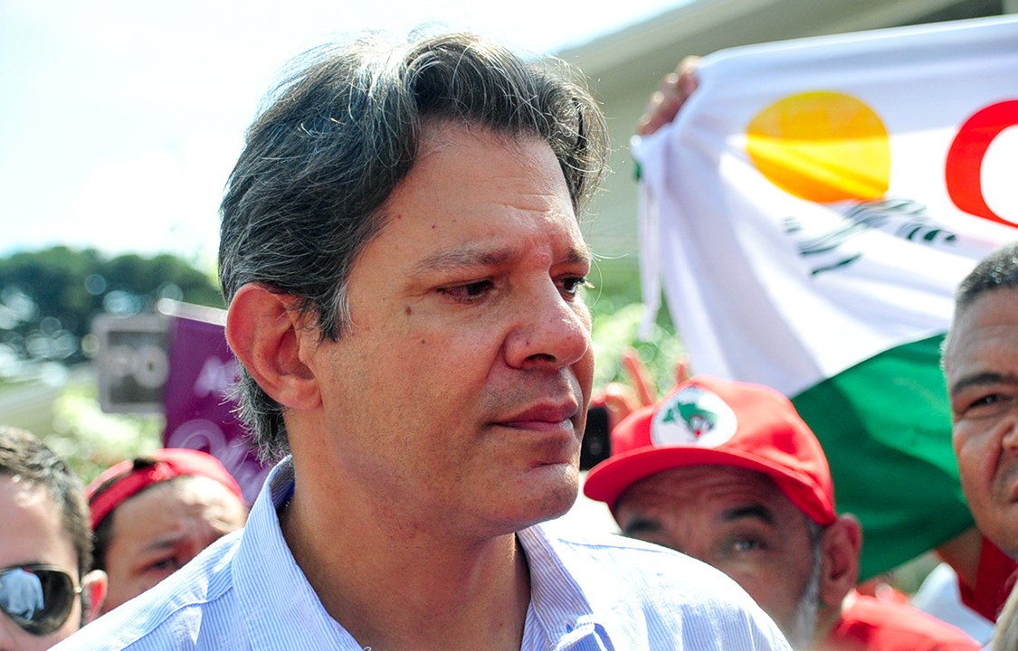 Ato do Dia do Trabalho e apoio ao ex-presidente Lula em Curitiba